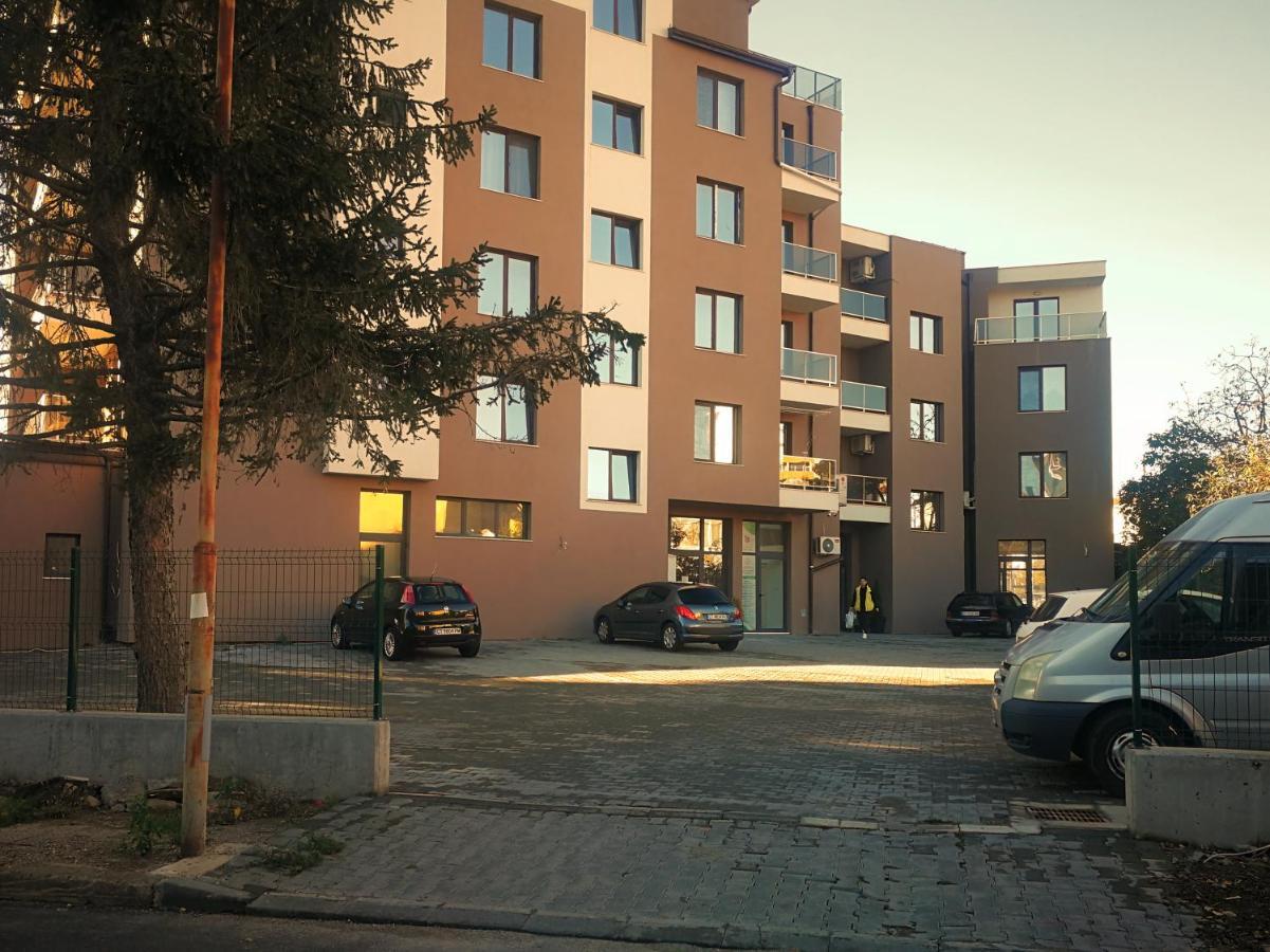 Kalina Apartment Kazanlŭk Buitenkant foto